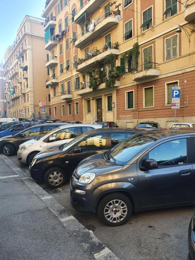 Fantastic House Near The Station Free Parking Apartment Genova Exterior foto
